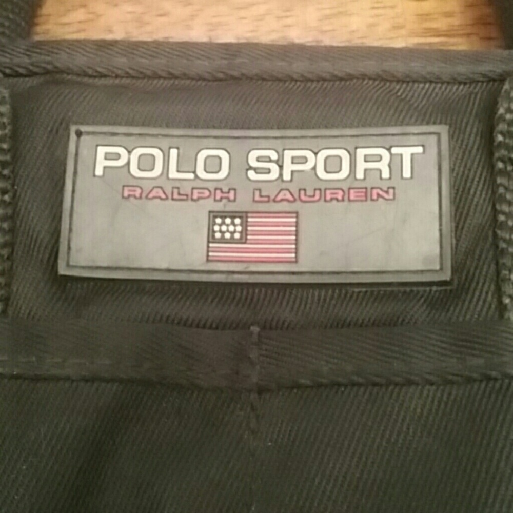 Polo - Picture 3 of 4